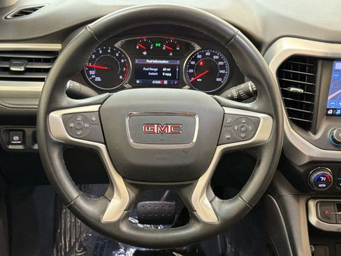 Used 2023 GMC Acadia SLT AWD/4WD image 16