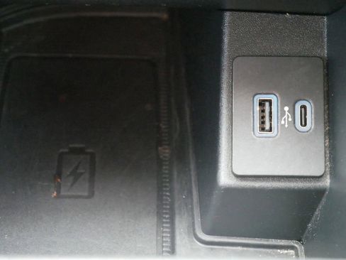 Certified 2024 Ford Edge Titanium image 26