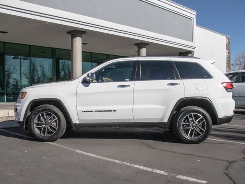 Used 2022 Jeep Grand Cherokee Limited image 4