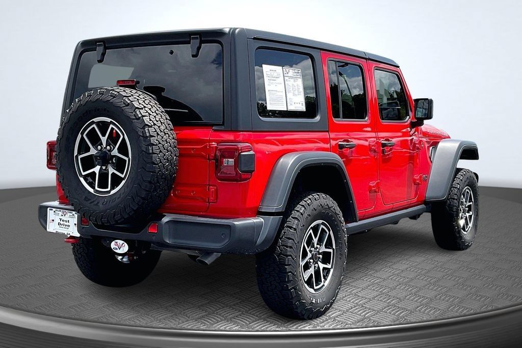Used 2024 Jeep Wrangler Unlimited Rubicon w/ Safety Group AWD/4WD image 7