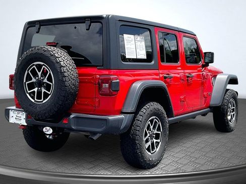 Used 2024 Jeep Wrangler Unlimited Rubicon w/ Safety Group AWD/4WD image 7