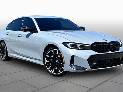 Used 2026 BMW 330i xDrive Sedan w/ M Sport Package AWD/4WD image 2
