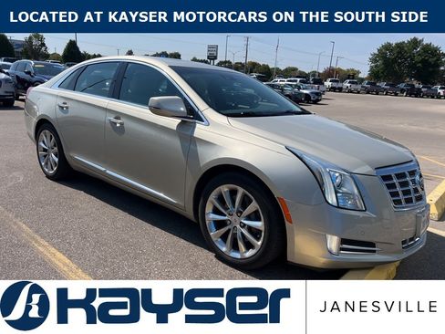 Used 2013 Cadillac XTS Luxury w/ Driver Awareness Package image 3