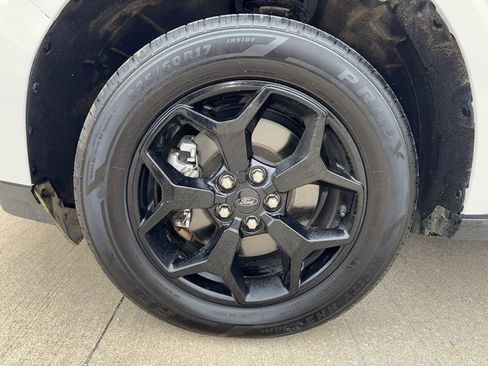 Used 2022 Ford Maverick XLT w/ Equipment Group 300A Standard image 10