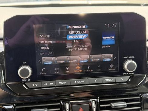 Used 2025 Nissan Pathfinder SV FWD image 22