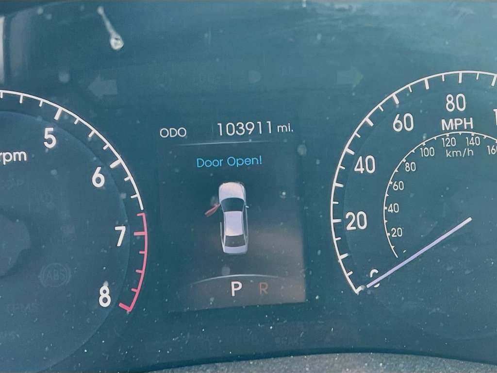 Used 2012 Hyundai Genesis 4.6 RWD image 9