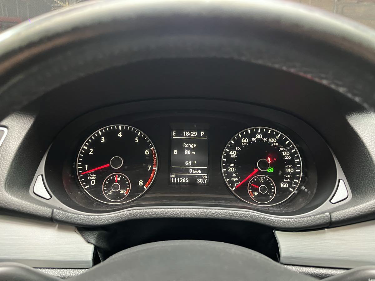 Used 2013 Volkswagen Passat 2.5 SE FWD image 13