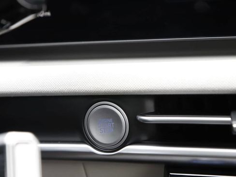 New 2026 Hyundai Tucson Limited image 25