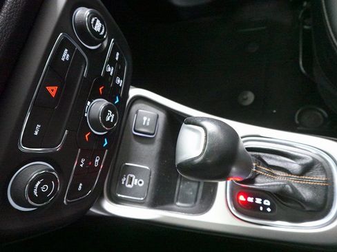 Used 2019 Jeep Compass Latitude image 20