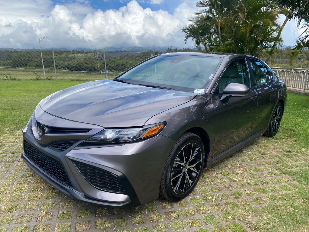 Used 2024 Toyota Camry SE FWD image 21