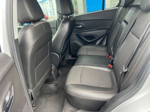 Used 2018 Chevrolet Trax LT w/ Redline Edition AWD/4WD image 10