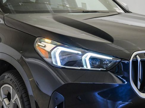 Used 2023 BMW X1 xDrive28i w/ Convenience Package AWD/4WD image 8