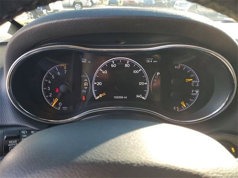 Used 2020 Jeep Grand Cherokee Limited w/ Luxury Group II image 22