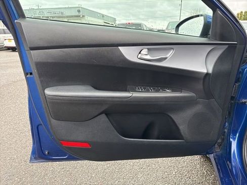 Used 2023 Kia Forte LXS FWD image 24