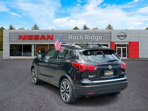 Used 2018 Nissan Rogue Sport SL w/ SL Premium Package AWD/4WD image 4