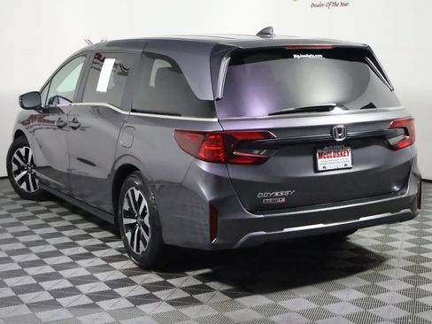 Used 2025 Honda Odyssey EX-L image 9