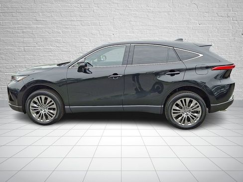 Used 2023 Toyota Venza Limited AWD/4WD image 7
