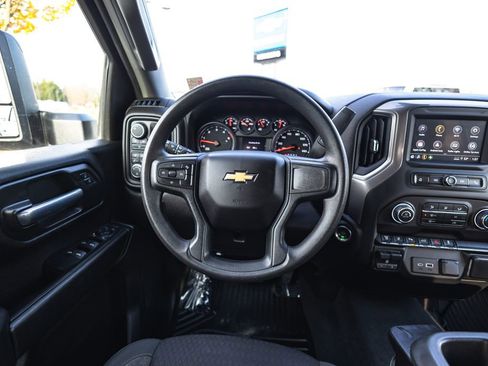 Used 2024 Chevrolet Silverado 2500 Custom w/ Custom Value Package image 22