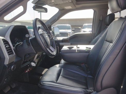 Used 2020 Ford F150 Lariat image 16