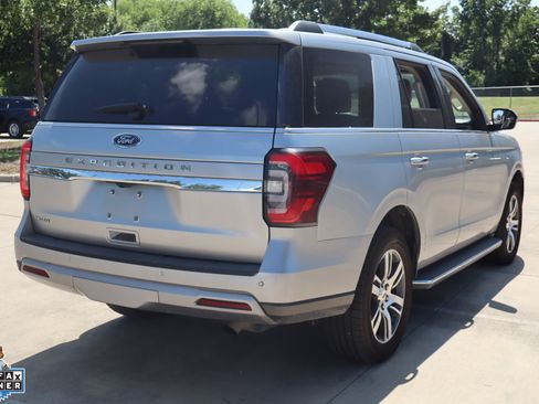 Used 2023 Ford Expedition Limited RWD image 3