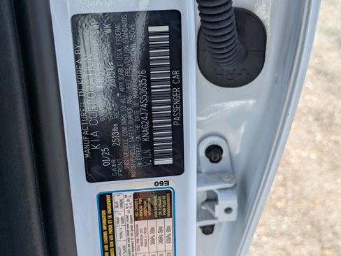 Used 2025 Kia K5 LXS image 32