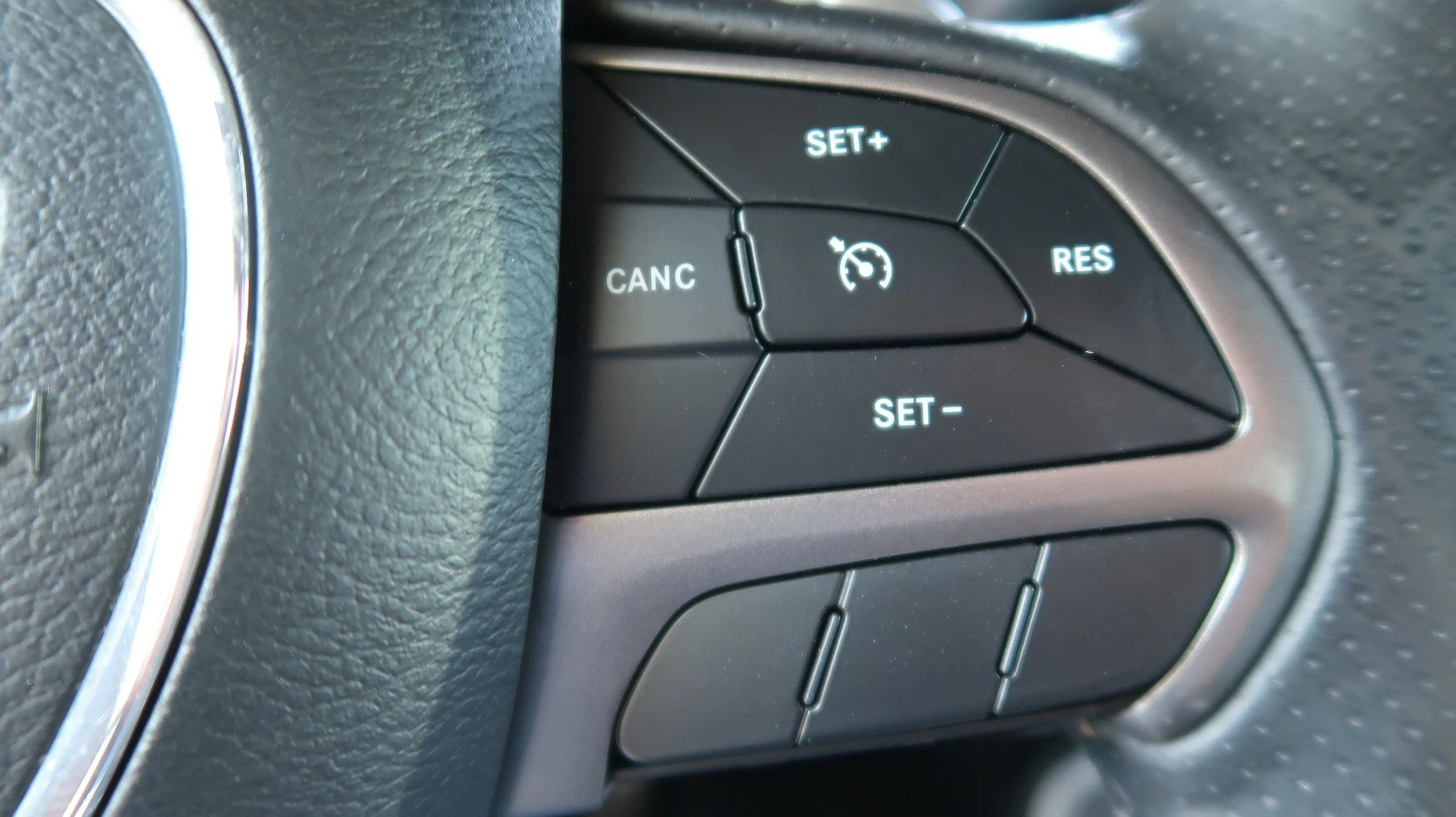 Used 2019 Dodge Challenger R/T Scat Pack w/ Dynamics Package RWD image 32