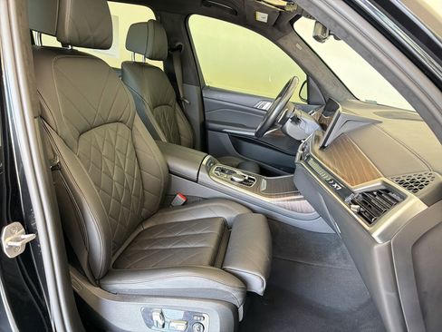 Certified 2023 BMW X7 xDrive40i w/ M Sport Package AWD/4WD image 31