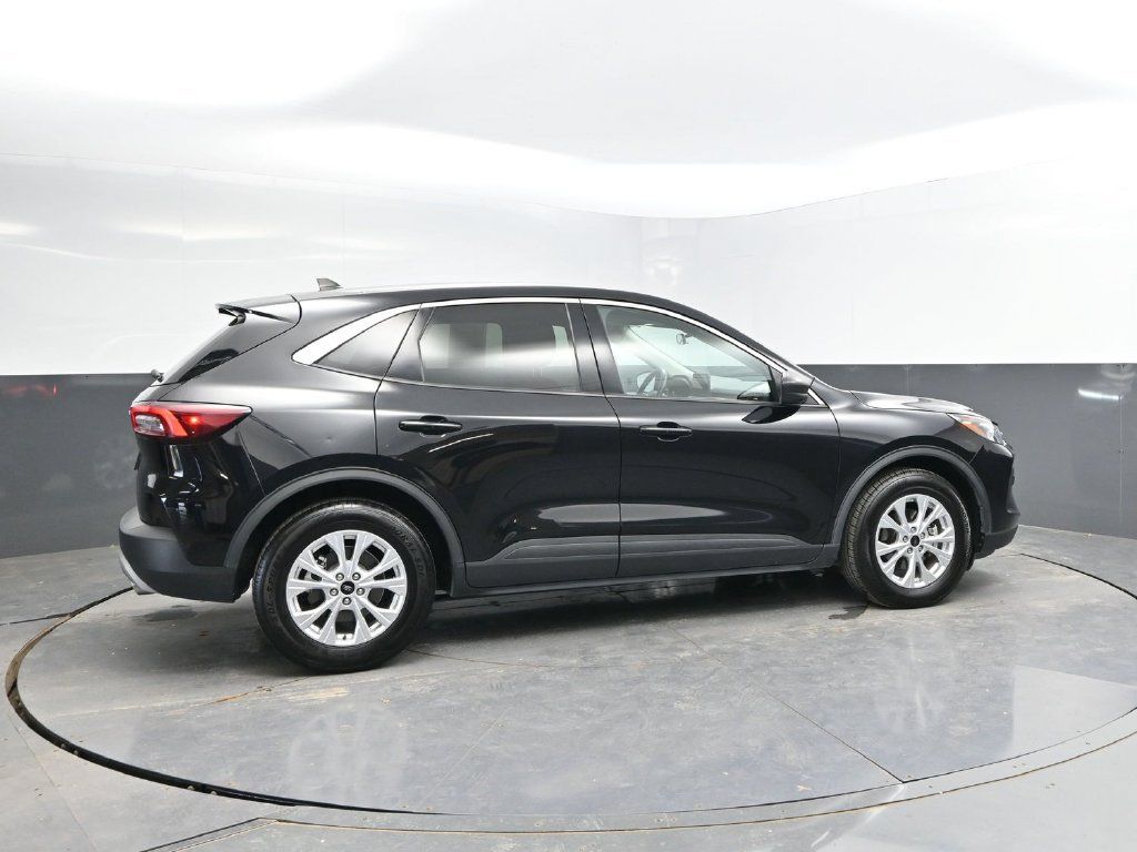 Used 2024 Ford Escape Active FWD image 8