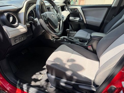 Used 2015 Toyota RAV4 LE FWD image 14