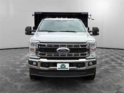 New 2025 Ford F350 XL w/ XL Chrome Package image 8