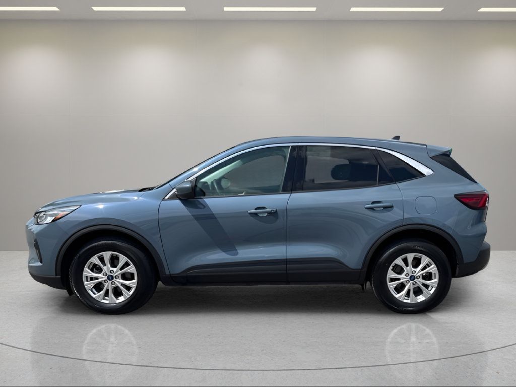 Certified 2023 Ford Escape Active w/ Tech Pack #2 AWD/4WD image 4