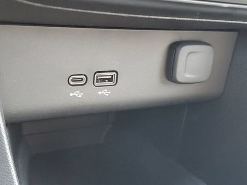Certified 2024 Buick Encore GX Preferred AWD/4WD image 29