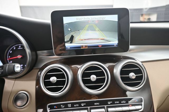 Used 2017 Mercedes-Benz GLC 300 4MATIC image 12