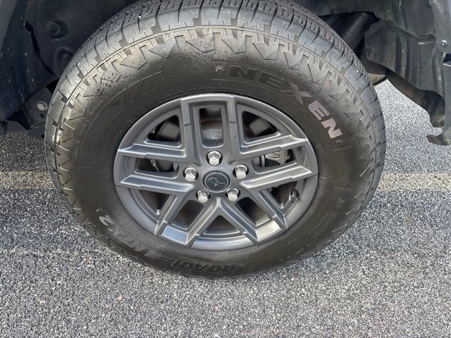 Used 2025 Jeep Wrangler Sport AWD/4WD image 6