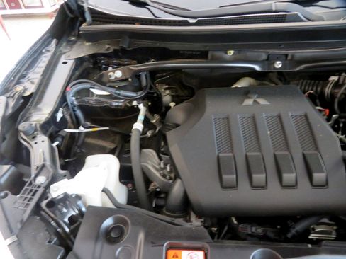 Used 2020 Mitsubishi Eclipse Cross ES image 41