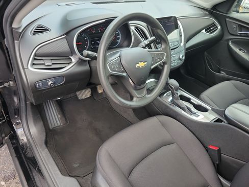 Used 2024 Chevrolet Malibu LT FWD image 3