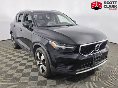 Used 2019 Volvo XC40 T5 Momentum