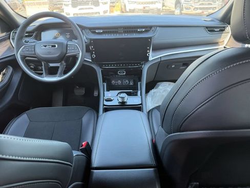 New 2026 Jeep Grand Cherokee L 4WD image 27