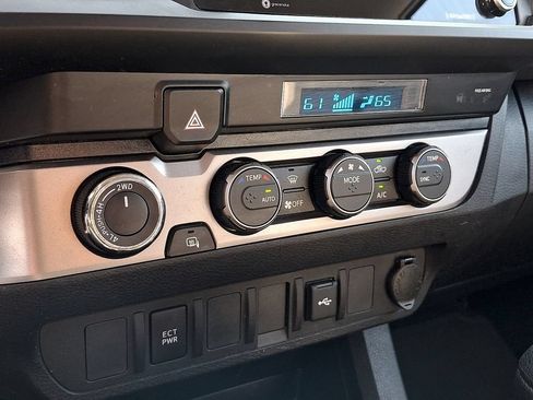 Used 2023 Toyota Tacoma SR AWD/4WD image 16
