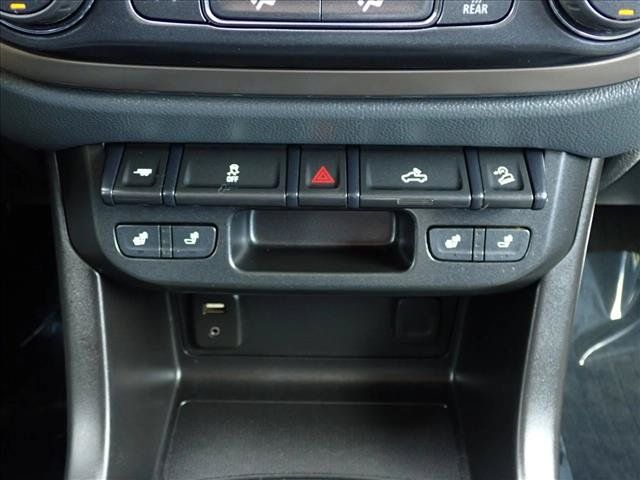Used 2018 Chevrolet Colorado Z71 AWD/4WD image 18