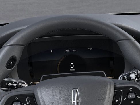 New 2026 Lincoln Corsair Premiere image 13