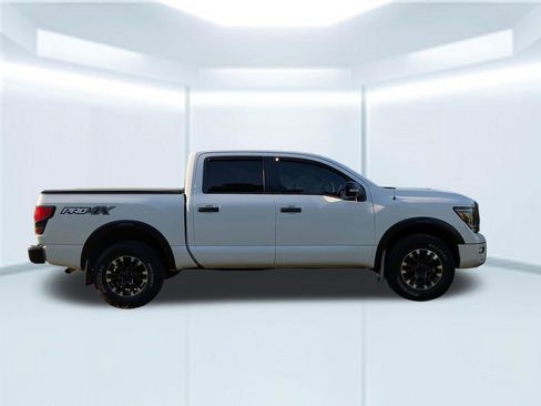 Used 2021 Nissan Titan PRO-4X w/ Pro-4x Convenience Package image 7