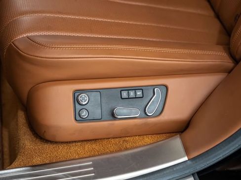 Used 2016 Bentley Flying Spur V8 AWD/4WD image 22