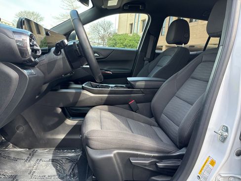 Used 2025 Chevrolet Equinox LT image 22