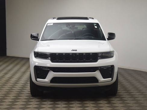 New 2026 Jeep Grand Cherokee L Limited AWD/4WD image 2