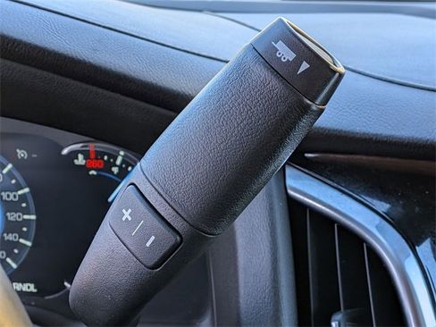 Used 2020 Cadillac Escalade Luxury image 18