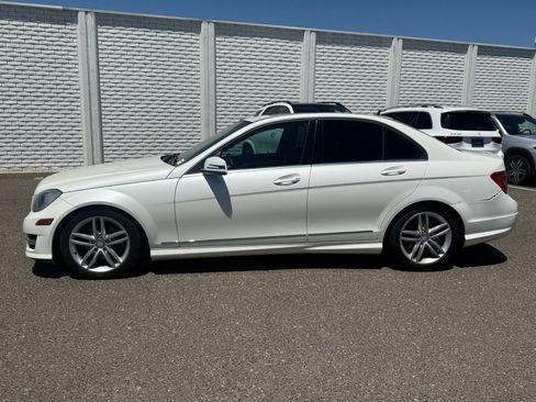 Used 2012 Mercedes-Benz C 300 4MATIC Sedan image 2