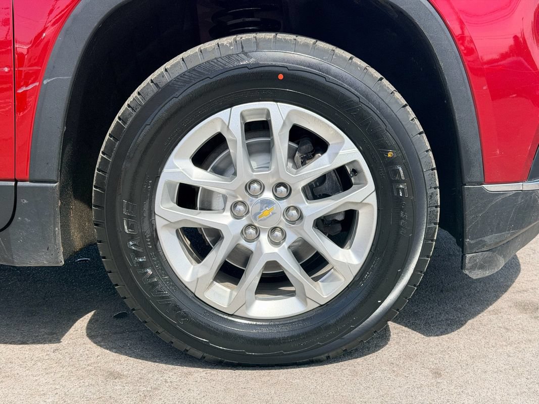 Used 2019 Chevrolet Traverse LT w/ LPO, Floor Liner Package AWD/4WD image 28