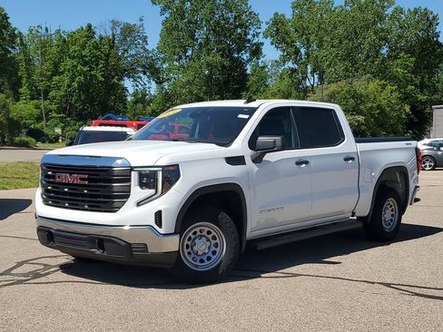 Used 2024 GMC Sierra 1500 Pro w/ Pro Value Package AWD/4WD image 26
