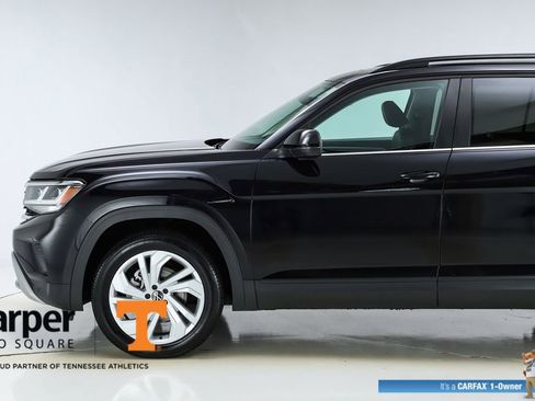 Used 2023 Volkswagen Atlas SE image 3